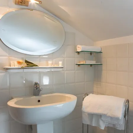 Tetlameya Hotel 4*